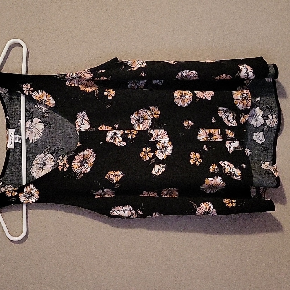 Lovefire hi-low top, excellent condition!